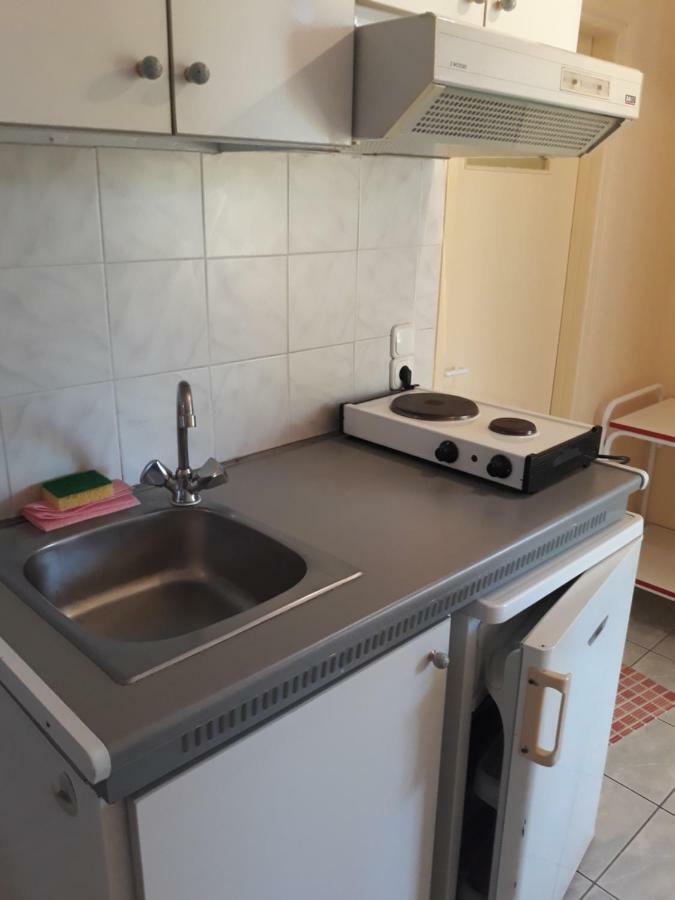 Karavagelis Rooms 로비에스 외부 사진