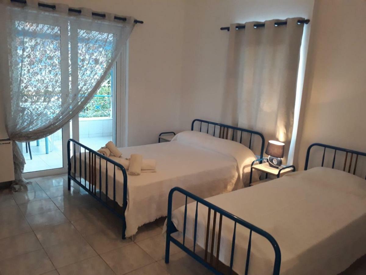 Karavagelis Rooms 로비에스 외부 사진